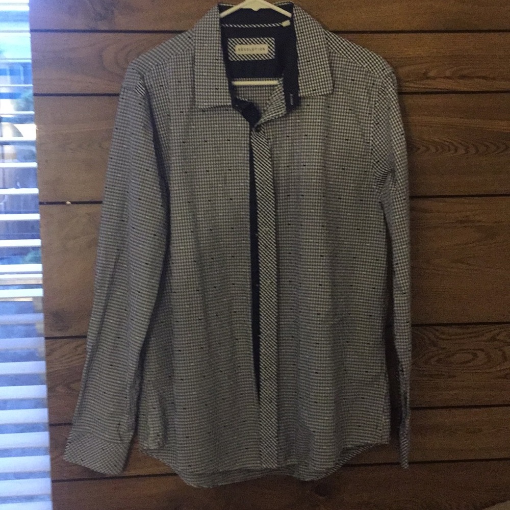 RESOLUTION large long sleeve button down